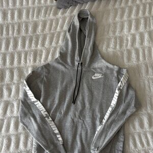 Nike Heather Gray Pullover Hoodie